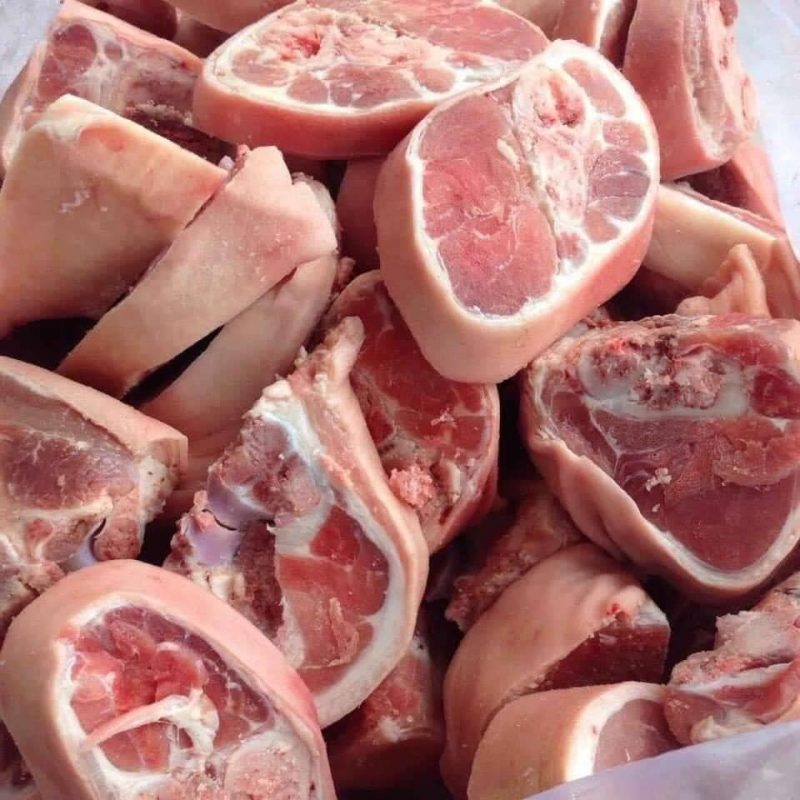 CHÂN GIÒ HEO LAI CẮT KHÚC -01